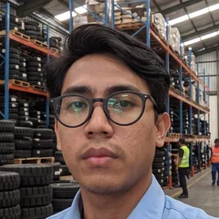 Egi Taufik H., Sales Ban Forklift PT DSL Indonesia